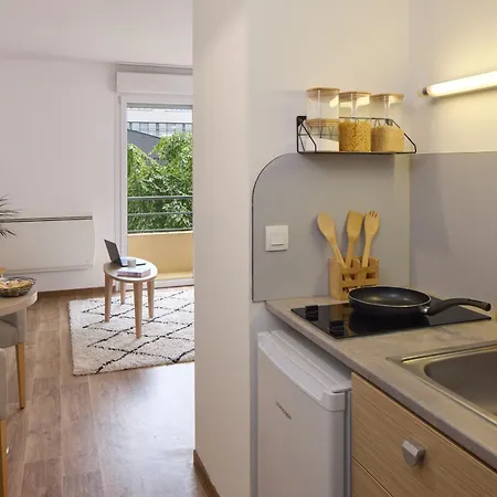 Zenitude Hotel-residences Apart Otel 3*
